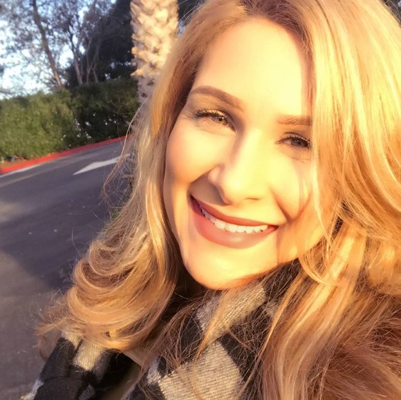 Meet your Posher, Bethany - Picture 1 of 1